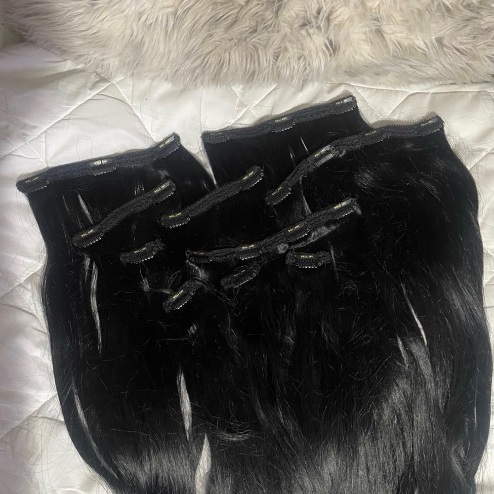 BELLAMI 220 Grams Jet Black Clip-In